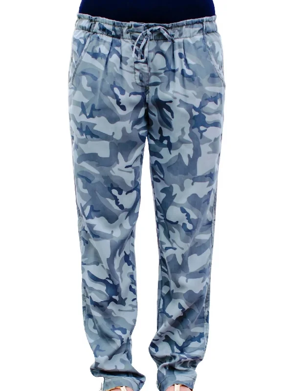 Liza Drawstring Pants In Camo Women's Weekend Outfit