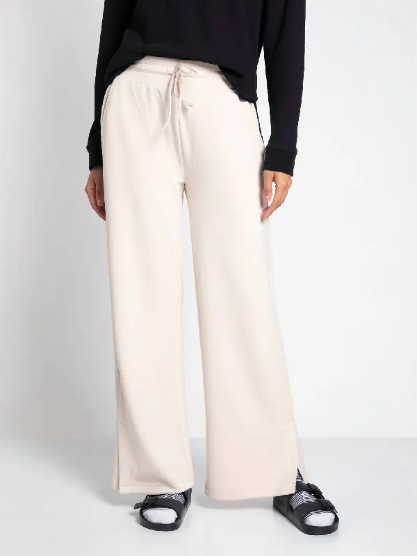 Layne Athleisure Pant In Dove Sale On Sale